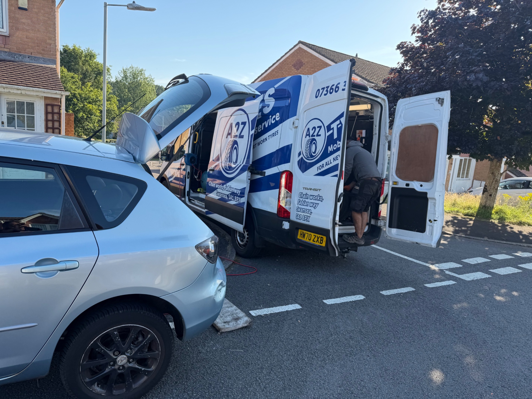 Fitter loading equipment from the A2Z van